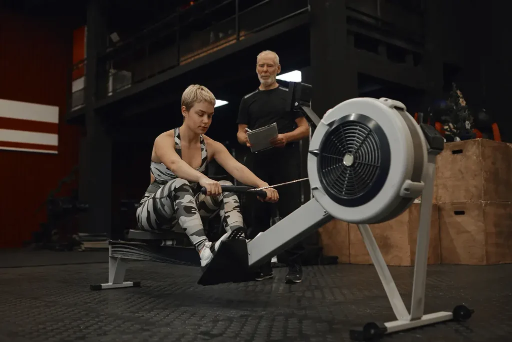 Rowing Machine | What exercise machine burns the most belly fat